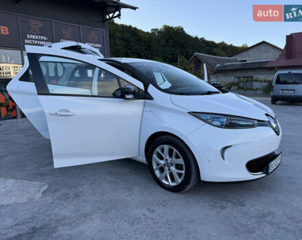 Белый Рено Зое, объемом двигателя 0 л и пробегом 51 тыс. км за 10800 $, фото 46 на Automoto.ua