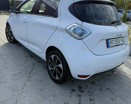 Белый Рено Зое, объемом двигателя 0 л и пробегом 82 тыс. км за 9500 $, фото 37 на Automoto.ua