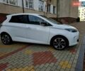 Белый Рено Зое, объемом двигателя 0 л и пробегом 129 тыс. км за 8700 $, фото 7 на Automoto.ua