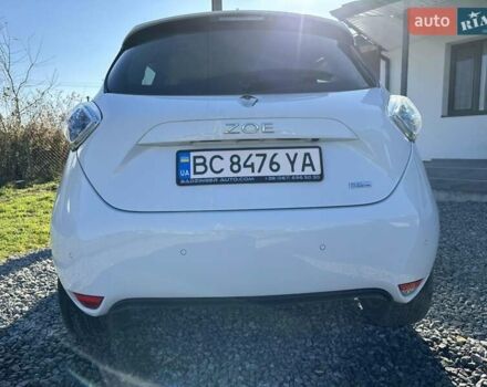 Белый Рено Зое, объемом двигателя 0 л и пробегом 105 тыс. км за 9100 $, фото 8 на Automoto.ua