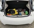 Белый Рено Зое, объемом двигателя 0 л и пробегом 190 тыс. км за 8100 $, фото 22 на Automoto.ua