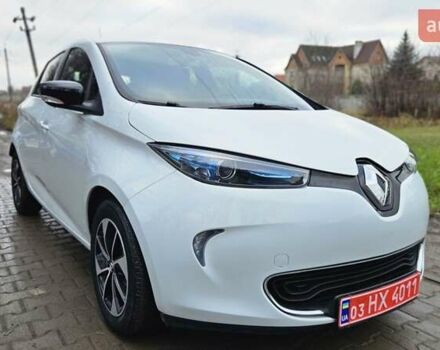 Белый Рено Зое, объемом двигателя 0 л и пробегом 71 тыс. км за 9550 $, фото 2 на Automoto.ua