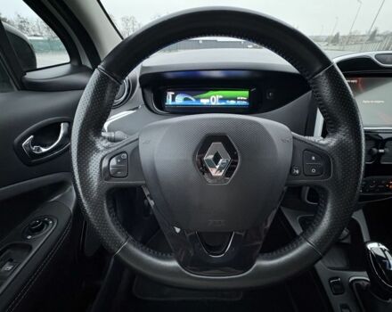 Белый Рено Зое, объемом двигателя 0 л и пробегом 37 тыс. км за 9600 $, фото 15 на Automoto.ua