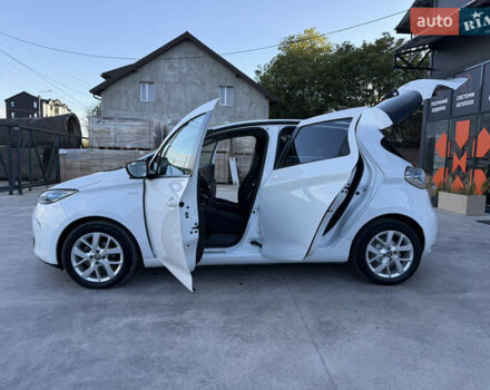 Белый Рено Зое, объемом двигателя 0 л и пробегом 51 тыс. км за 10800 $, фото 34 на Automoto.ua