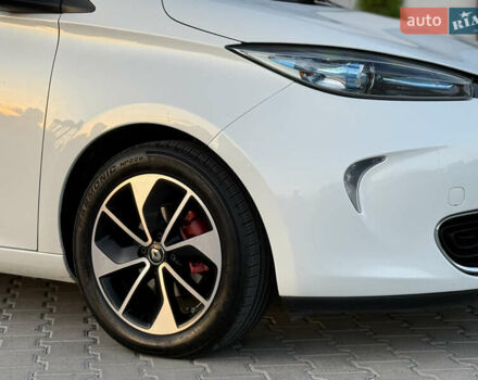 Білий Рено Зое, об'ємом двигуна 0 л та пробігом 80 тис. км за 9500 $, фото 22 на Automoto.ua