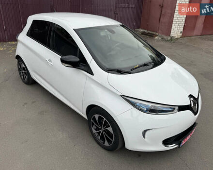 Білий Рено Зое, об'ємом двигуна 0 л та пробігом 91 тис. км за 10600 $, фото 2 на Automoto.ua