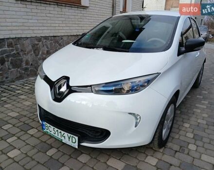 Белый Рено Зое, объемом двигателя 0 л и пробегом 64 тыс. км за 9200 $, фото 64 на Automoto.ua