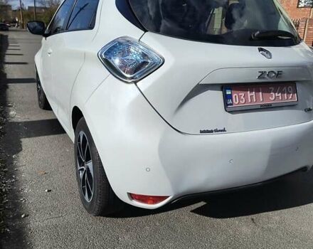 Білий Рено Зое, об'ємом двигуна 0 л та пробігом 42 тис. км за 9500 $, фото 5 на Automoto.ua