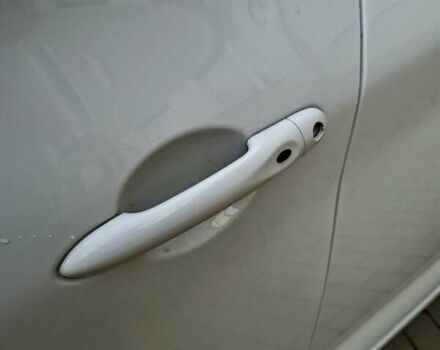 Белый Рено Зое, объемом двигателя 0 л и пробегом 129 тыс. км за 8700 $, фото 55 на Automoto.ua