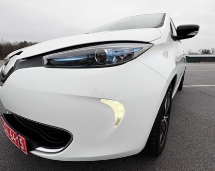 Белый Рено Зое, объемом двигателя 0 л и пробегом 37 тыс. км за 9600 $, фото 20 на Automoto.ua