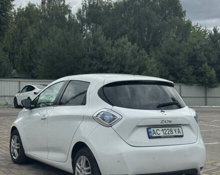Белый Рено Зое, объемом двигателя 0 л и пробегом 111 тыс. км за 8599 $, фото 6 на Automoto.ua