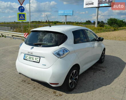 Белый Рено Зое, объемом двигателя 0 л и пробегом 120 тыс. км за 9700 $, фото 6 на Automoto.ua