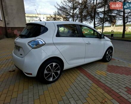Белый Рено Зое, объемом двигателя 0 л и пробегом 129 тыс. км за 8700 $, фото 9 на Automoto.ua