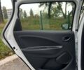 Белый Рено Зое, объемом двигателя 0 л и пробегом 109 тыс. км за 10799 $, фото 17 на Automoto.ua