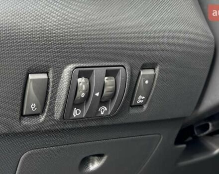 Белый Рено Зое, объемом двигателя 0 л и пробегом 157 тыс. км за 8700 $, фото 11 на Automoto.ua