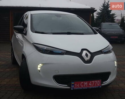 Білий Рено Зое, об'ємом двигуна 0 л та пробігом 37 тис. км за 10777 $, фото 4 на Automoto.ua