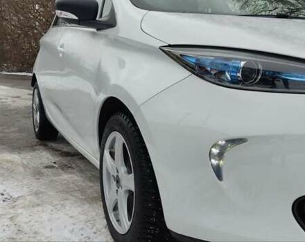 Білий Рено Зое, об'ємом двигуна 0 л та пробігом 77 тис. км за 9600 $, фото 16 на Automoto.ua