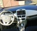 Білий Рено Зое, об'ємом двигуна 0 л та пробігом 126 тис. км за 8800 $, фото 2 на Automoto.ua
