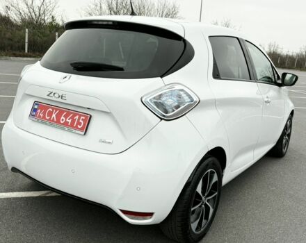 Белый Рено Зое, объемом двигателя 0 л и пробегом 37 тыс. км за 9600 $, фото 2 на Automoto.ua