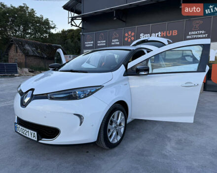 Белый Рено Зое, объемом двигателя 0 л и пробегом 51 тыс. км за 10800 $, фото 29 на Automoto.ua