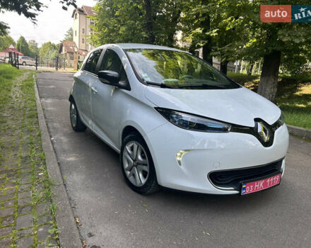 Белый Рено Зое, объемом двигателя 0 л и пробегом 54 тыс. км за 9300 $, фото 4 на Automoto.ua