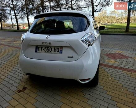 Белый Рено Зое, объемом двигателя 0 л и пробегом 129 тыс. км за 8700 $, фото 8 на Automoto.ua