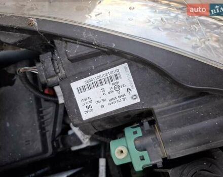 Белый Рено Зое, объемом двигателя 0 л и пробегом 129 тыс. км за 8700 $, фото 48 на Automoto.ua