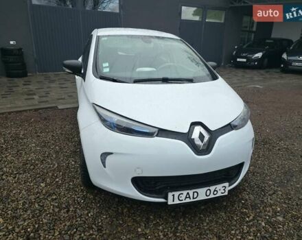 Белый Рено Зое, объемом двигателя 0 л и пробегом 85 тыс. км за 7999 $, фото 14 на Automoto.ua
