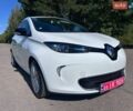 Белый Рено Зое, объемом двигателя 0 л и пробегом 165 тыс. км за 10150 $, фото 43 на Automoto.ua