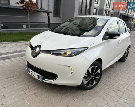 Белый Рено Зое, объемом двигателя 0 л и пробегом 44 тыс. км за 9999 $, фото 7 на Automoto.ua