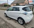 Белый Рено Зое, объемом двигателя 0 л и пробегом 90 тыс. км за 8900 $, фото 6 на Automoto.ua