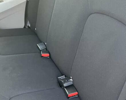 Белый Рено Зое, объемом двигателя 0 л и пробегом 85 тыс. км за 8700 $, фото 24 на Automoto.ua