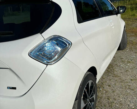 Білий Рено Зое, об'ємом двигуна 0 л та пробігом 73 тис. км за 6200 $, фото 5 на Automoto.ua