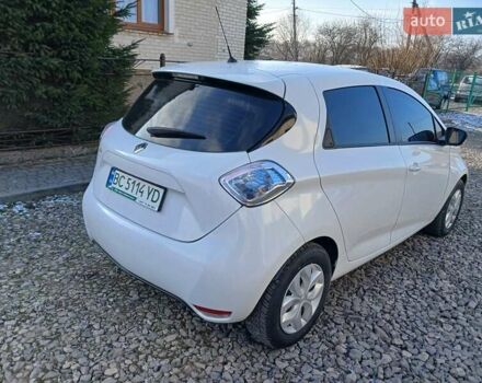 Белый Рено Зое, объемом двигателя 0 л и пробегом 64 тыс. км за 9200 $, фото 4 на Automoto.ua