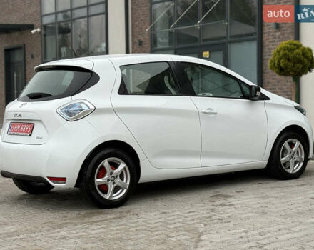 Белый Рено Зое, объемом двигателя 0 л и пробегом 127 тыс. км за 9200 $, фото 9 на Automoto.ua