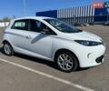Белый Рено Зое, объемом двигателя 0 л и пробегом 55 тыс. км за 9500 $, фото 11 на Automoto.ua