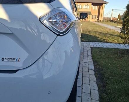 Белый Рено Зое, объемом двигателя 0 л и пробегом 176 тыс. км за 9300 $, фото 18 на Automoto.ua