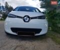 Белый Рено Зое, объемом двигателя 0 л и пробегом 95 тыс. км за 11000 $, фото 1 на Automoto.ua