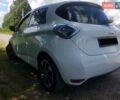Белый Рено Зое, объемом двигателя 0 л и пробегом 95 тыс. км за 11000 $, фото 8 на Automoto.ua
