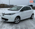 Белый Рено Зое, объемом двигателя 0 л и пробегом 74 тыс. км за 9650 $, фото 2 на Automoto.ua