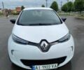 Белый Рено Зое, объемом двигателя 0 л и пробегом 132 тыс. км за 10500 $, фото 2 на Automoto.ua