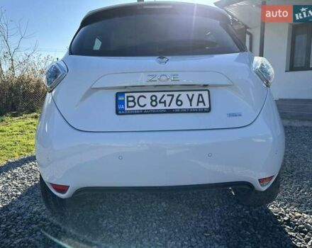 Белый Рено Зое, объемом двигателя 0 л и пробегом 105 тыс. км за 9100 $, фото 2 на Automoto.ua