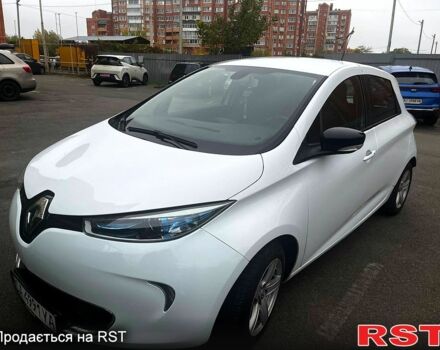 Белый Рено Зое, объемом двигателя 0 л и пробегом 102 тыс. км за 8500 $, фото 5 на Automoto.ua