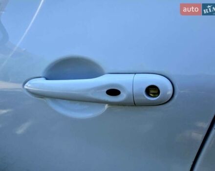 Белый Рено Зое, объемом двигателя 0 л и пробегом 81 тыс. км за 9200 $, фото 15 на Automoto.ua