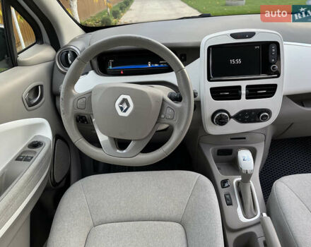 Рено Зое 2018 в Виннице на Automoto.ua Белый Рено Зое, объемом двигателя 0 л и пробегом 68 тыс. км за 9350 $, фото 11 на Automoto.ua