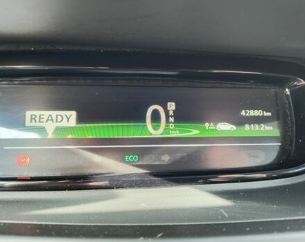 Белый Рено Зое, объемом двигателя 0 л и пробегом 42 тыс. км за 9500 $, фото 5 на Automoto.ua