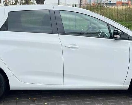 Белый Рено Зое, объемом двигателя 0 л и пробегом 109 тыс. км за 9499 $, фото 10 на Automoto.ua