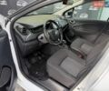 Белый Рено Зое, объемом двигателя 0 л и пробегом 80 тыс. км за 9500 $, фото 4 на Automoto.ua