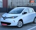 Белый Рено Зое, объемом двигателя 0 л и пробегом 127 тыс. км за 8900 $, фото 9 на Automoto.ua