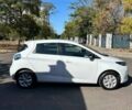Белый Рено Зое, объемом двигателя 0 л и пробегом 95 тыс. км за 9650 $, фото 7 на Automoto.ua